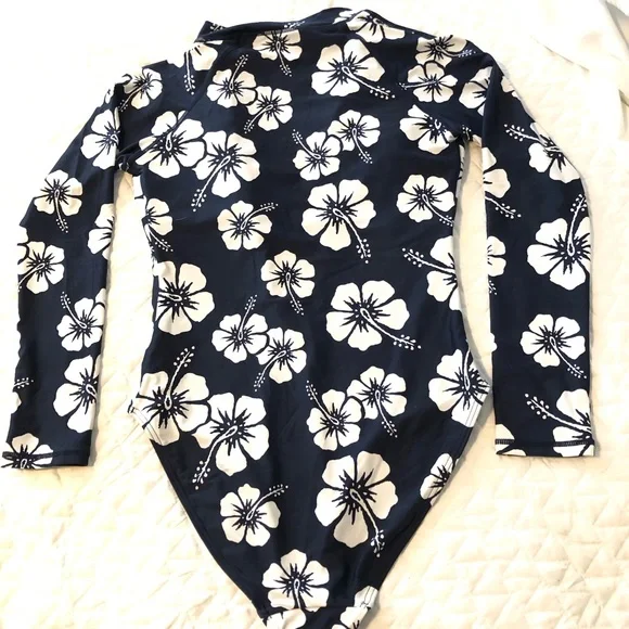 Okanui one piece long sleeve swimsuit surf paddle suit Large rash guard - Picture 9 of 12